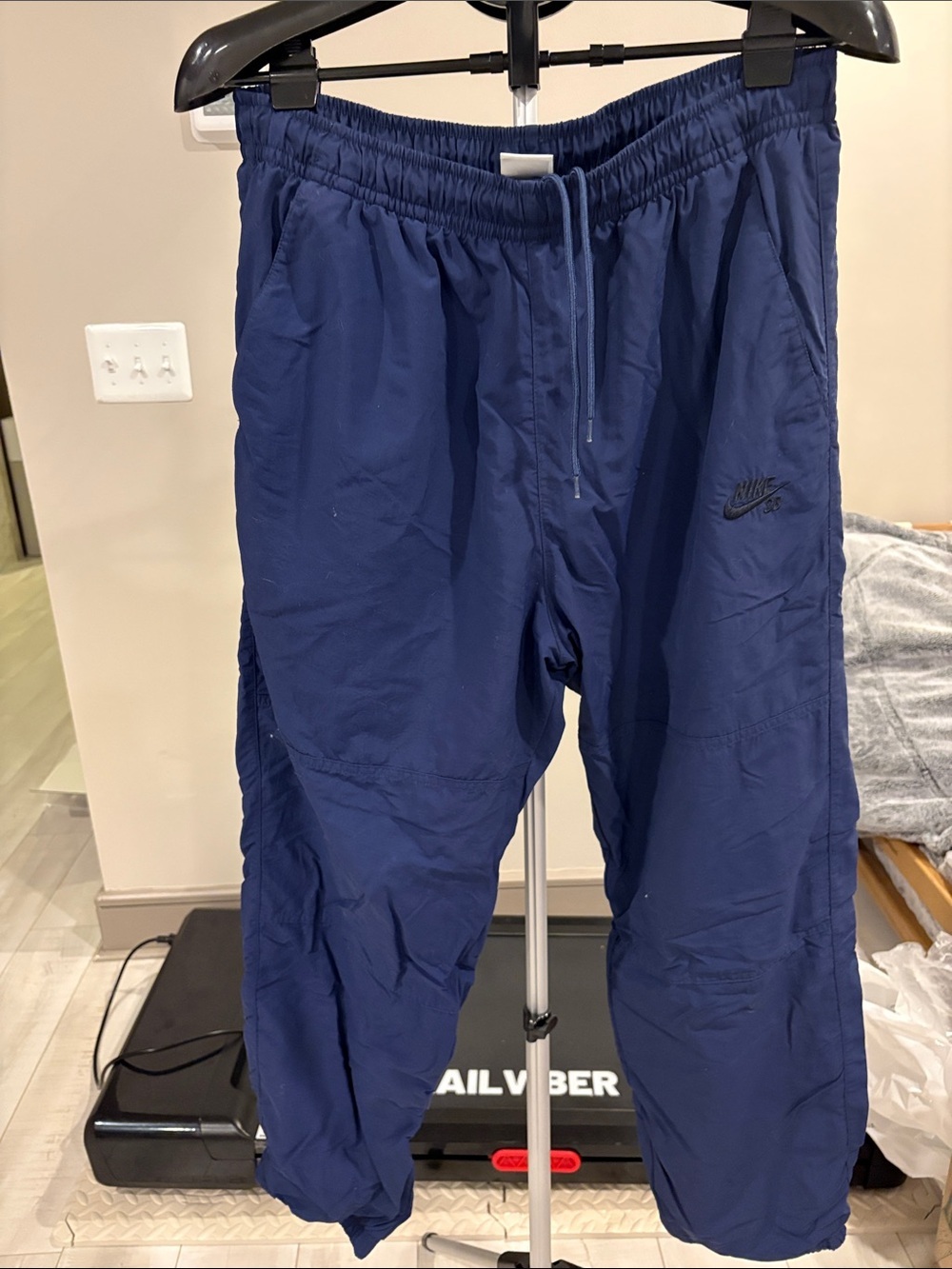 Nike Men's Dark Blue Jogger Sweatpants